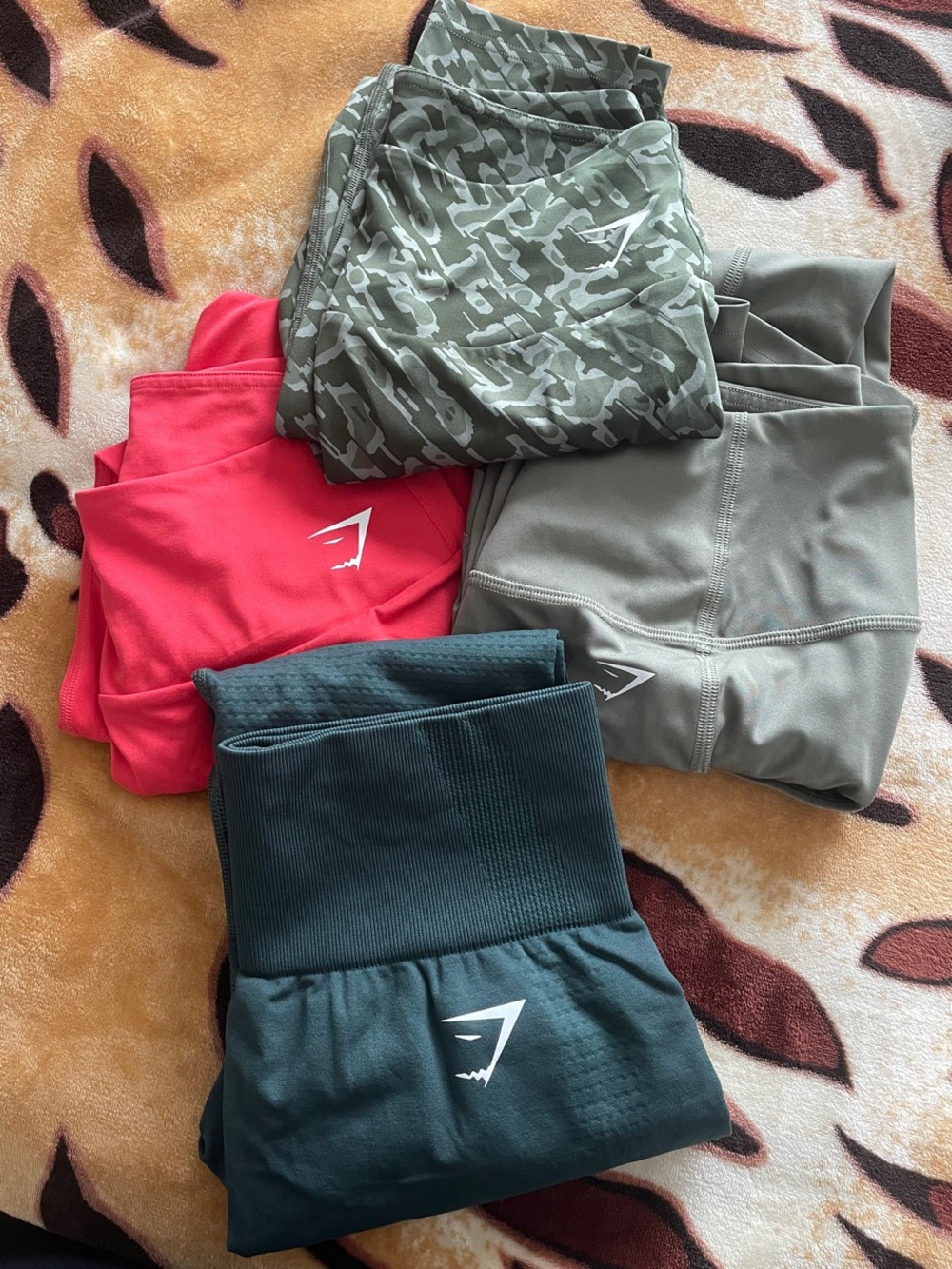 Gymshark Four-Pack Leggings — Olive Camo, Sage, Teal, orange/ref